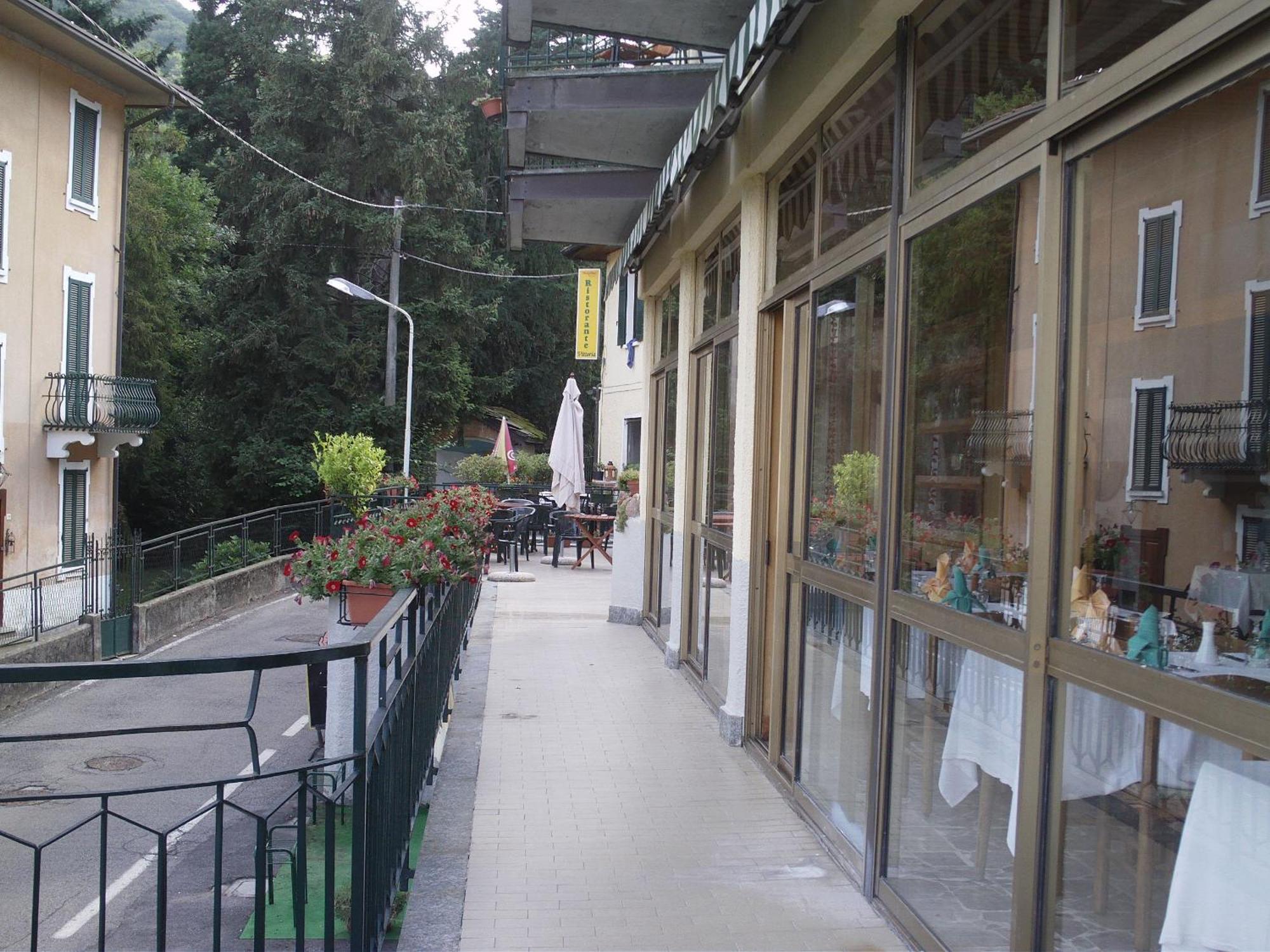 Budget Hotel Vittoria & Ristorante Marzio Exterior foto